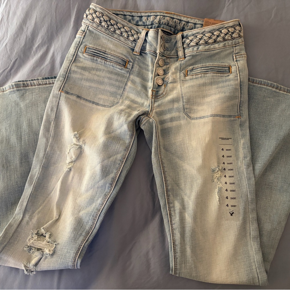 American Eagle Artist Flare Light Wash Distressed Jeans with Braided Waist 4 S
